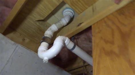 Shower Drain Leaking Into Basement: Why & How to。